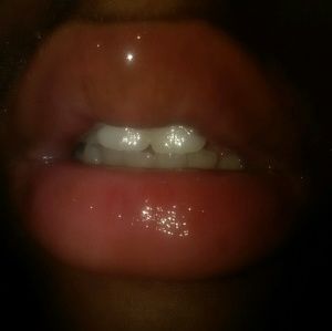 Meet your Posher, Emonni